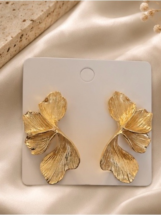 Source Unknown Jewelry - Gold Floral Petal Drop Earrings FAST SHIPPING!!